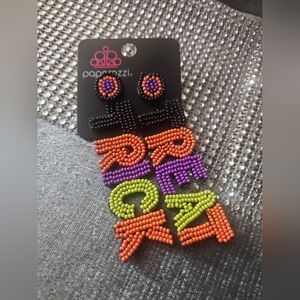 Set of 2 Paparazzi Earrings